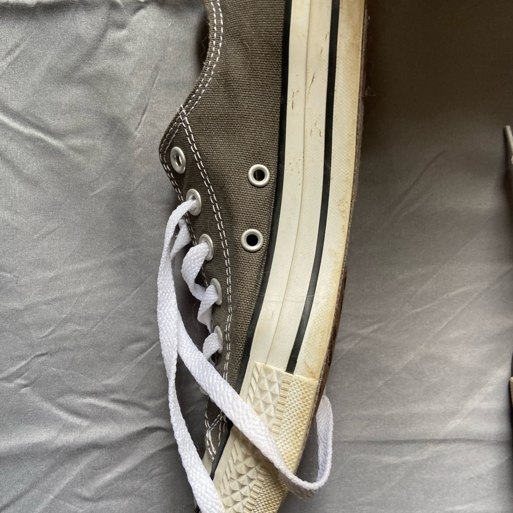 Converse - Picture 3 of 4
